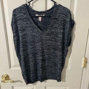 Forever 21 Black and Gray V-Neck Top